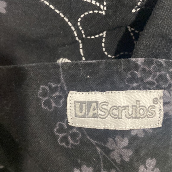 Scrub Top - Picture 5 of 5